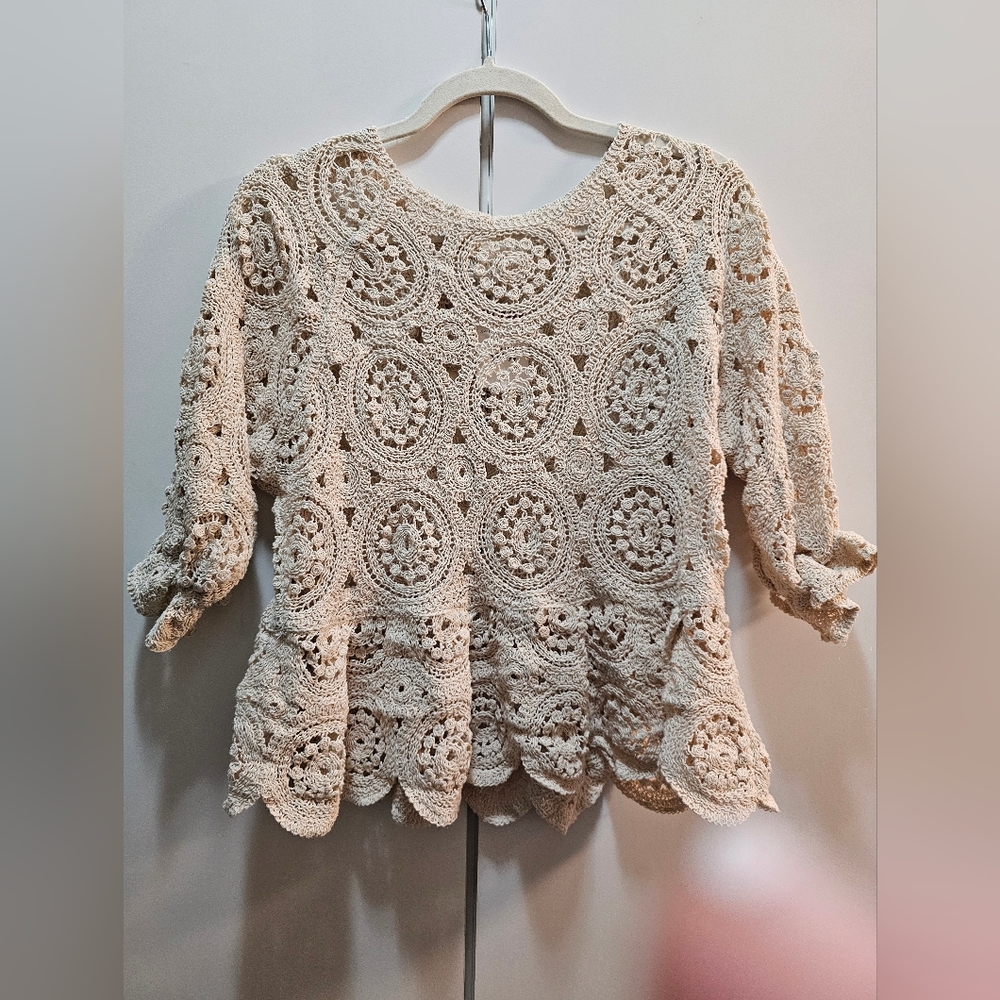 Solitare Crochet Scoop-Neck Peplum Top - Cream
